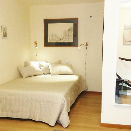 Ferienwohnung Bilocale In Centro Salerno Exterior foto