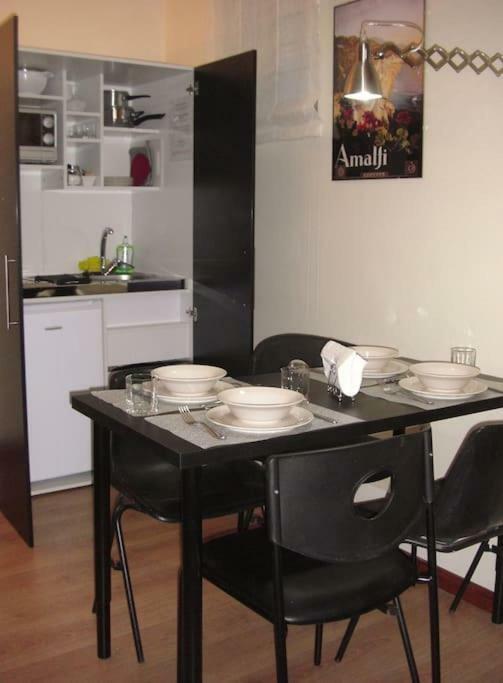 Ferienwohnung Bilocale In Centro Salerno Exterior foto