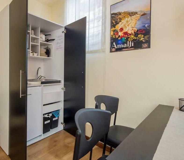 Ferienwohnung Bilocale In Centro Salerno Exterior foto